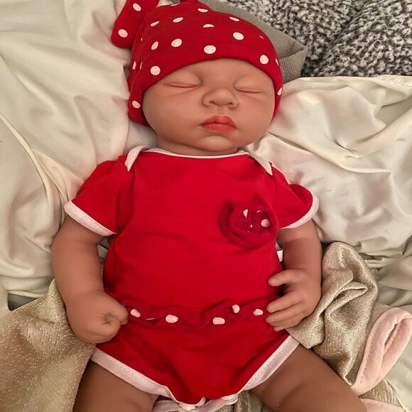 🆕17 inch Full Body Silicone Baby Dolls Girl Sleeping Baby With DOLL Clothes - Picture 1 of 8
